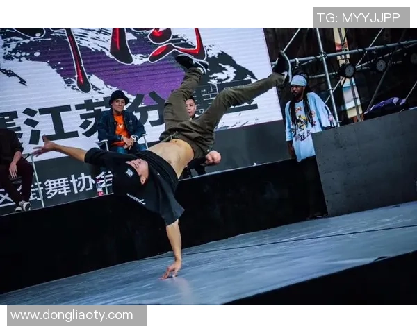 全国街舞大赛特别报道：广州滑板队如何在舞台上追逐梦想与荣耀